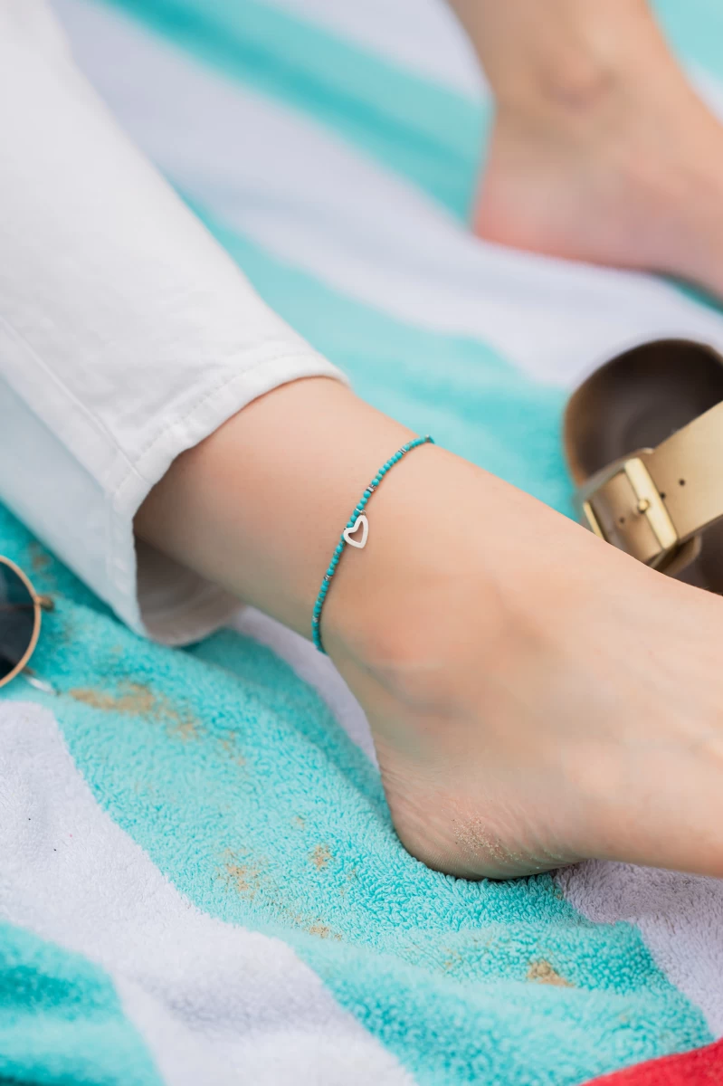 Brățară de gleznă din mineral turcoaz, inimă cu contur amorf, argint 925