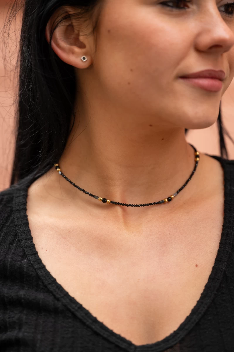 Colier cu pietre prețioase negre din argint 925