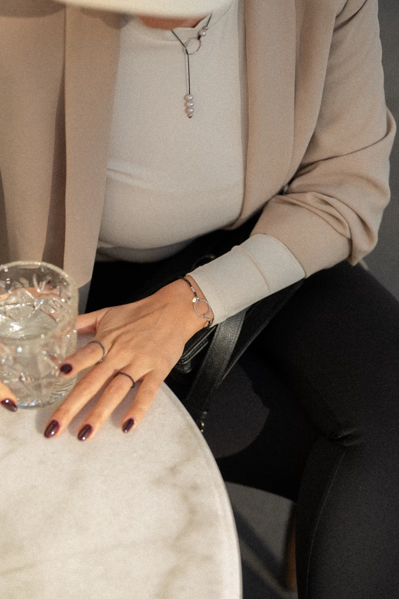 Colier cu fir Quintessa Circle cu perlă albă din argint 925