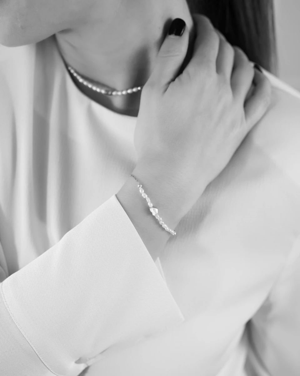 Brățară cu Perle de Cultură Albe și Inimă din Argint 925 Cadoul Perfect pentru Stil Elegant