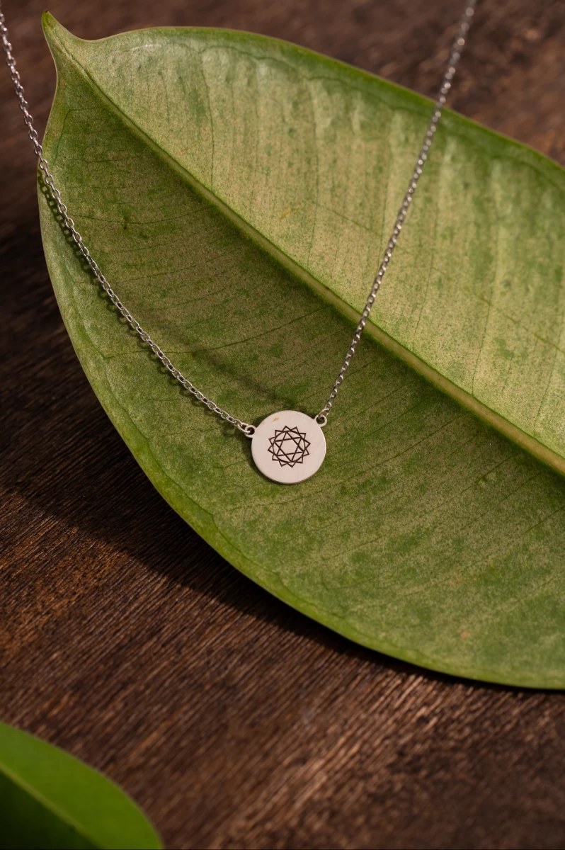 ZILIA Heart Chakra Aur 14K Colier