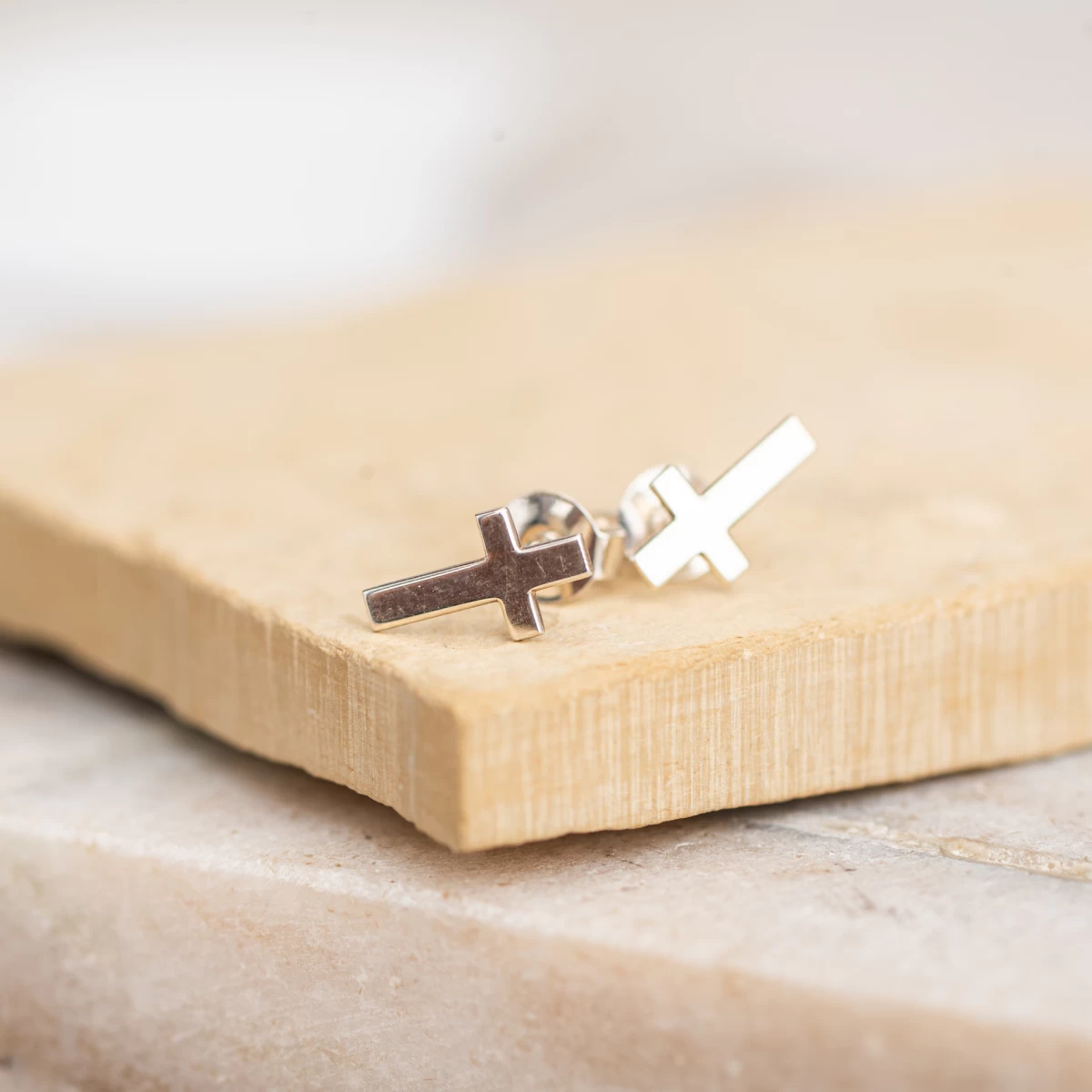 Cercei din argint cu cruce groasă